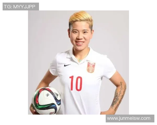 国足球星文身引热议球迷关注个性表达与职业形象之间的微妙平衡